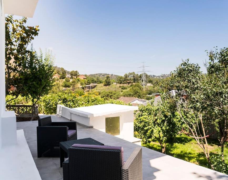 Villa 20 Min From Bcn- Charming House W/ Pool & Bbq Area Cervelló Exterior foto
